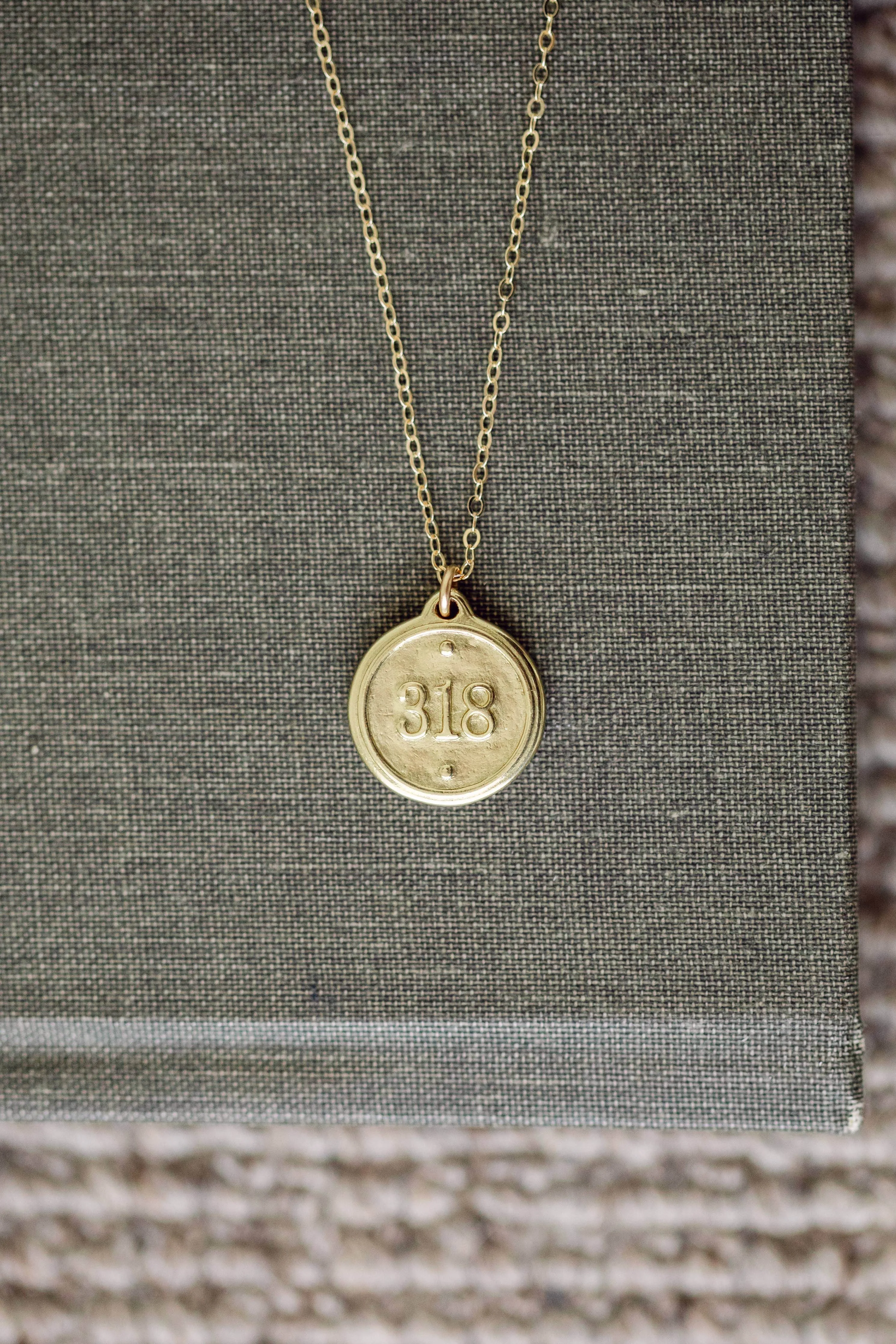 22" - Ephesians 3:18 (Petite Pendant Necklace)