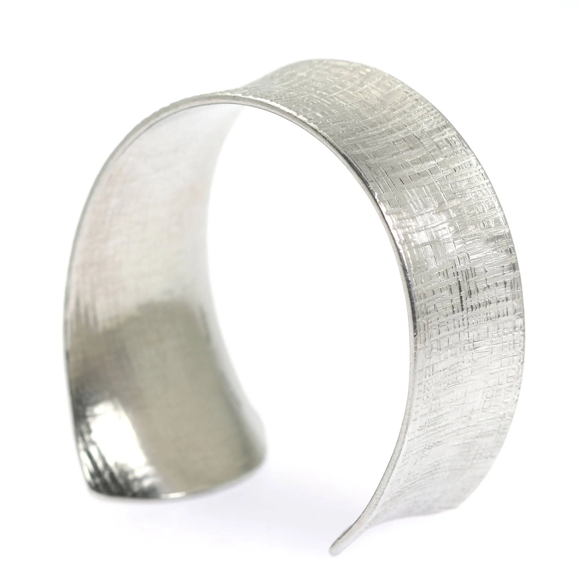 Anticlastic Tapered Linen Aluminum Bangle Bracelet