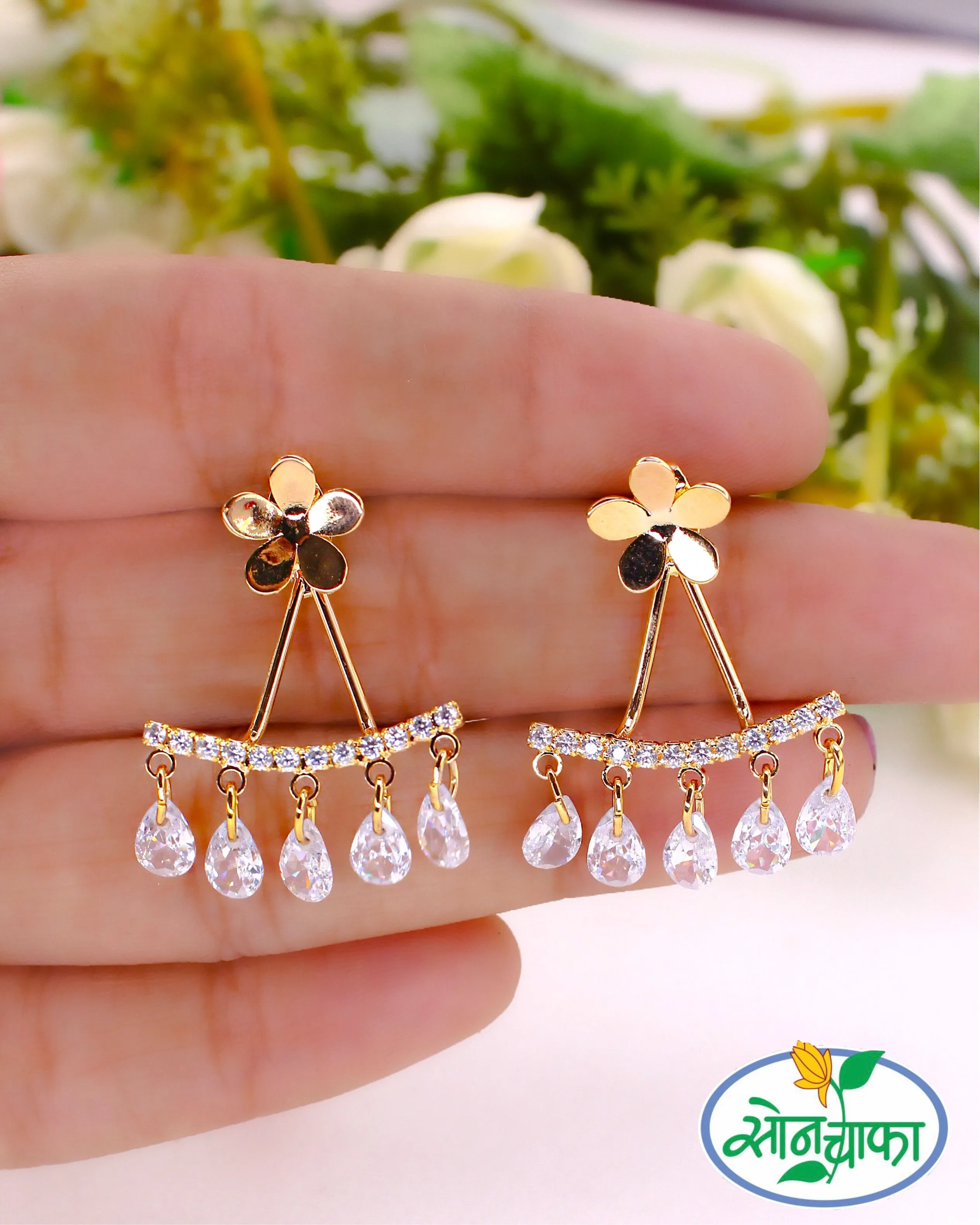 ARTISTIC FLORAL DIAMOND EARRINGS