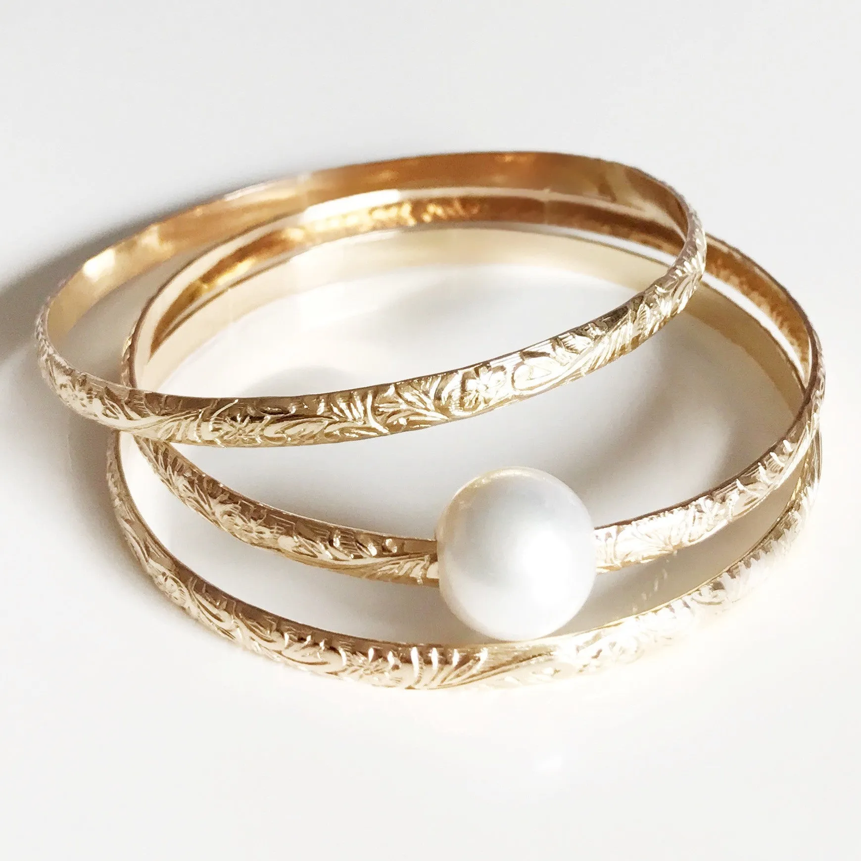 Bangle ALII - white pearl (B338)