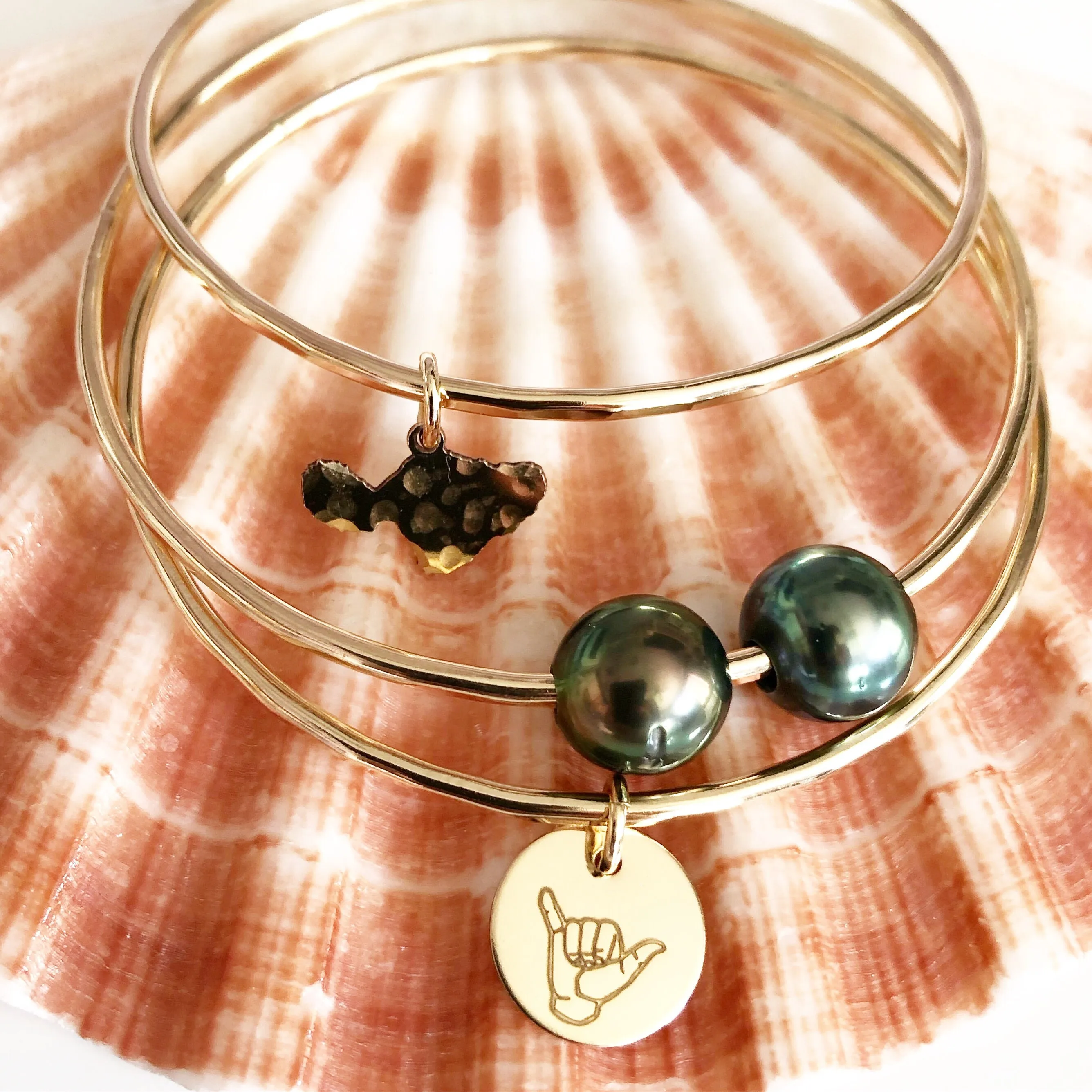 Bangle HALEY - Shaka charm (B542)