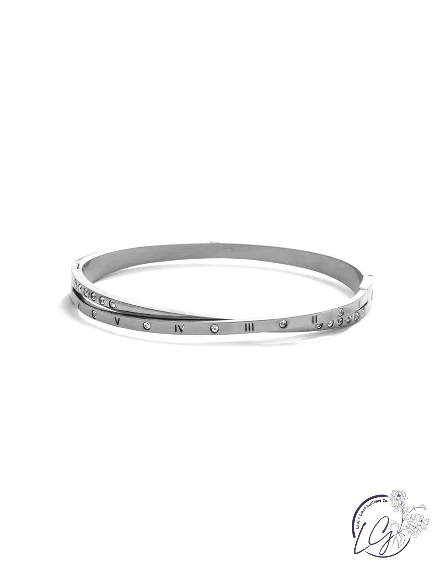 Delicate Criss Cross Hinged Bracelet