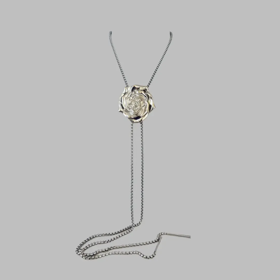 Long chain with adjustable rose pendant