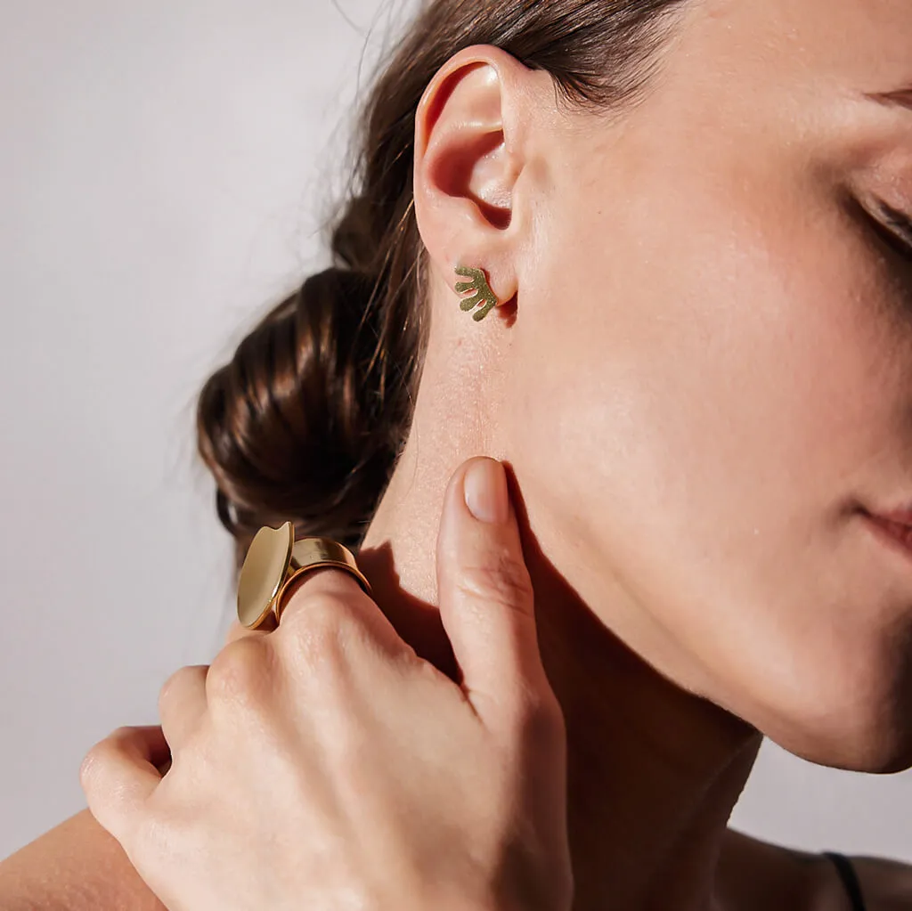 Moss Stud Earrings - Brass